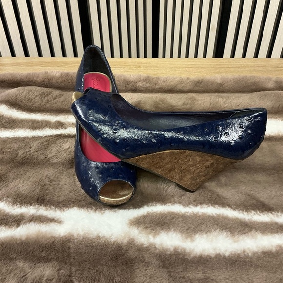 LILLY PULITZER Navy Peep-Toe Heels Sz 9M - Picture 2 of 7